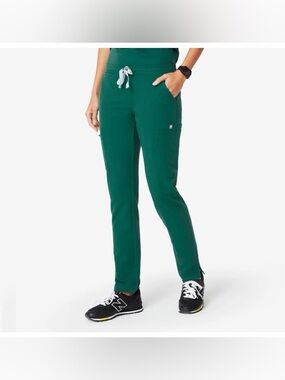 Figs Yola Slim Leg Forest Green Limited Edition Scrub Pants Size S/P PO1700